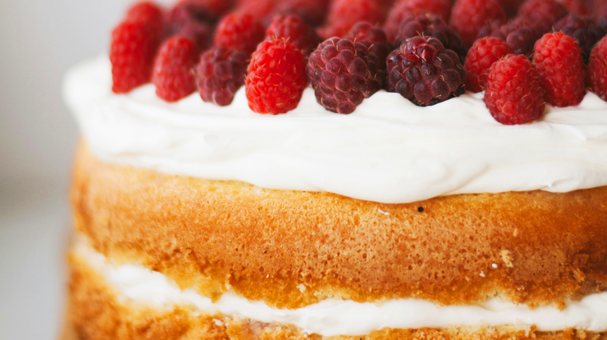 victoria sponge cake